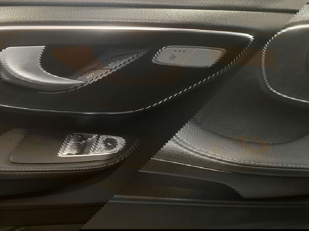 Mercedes-Benz Classe V usata a Napoli (14)