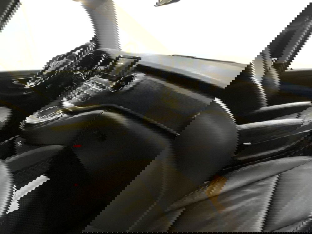 Mercedes-Benz Classe V usata a Napoli (17)