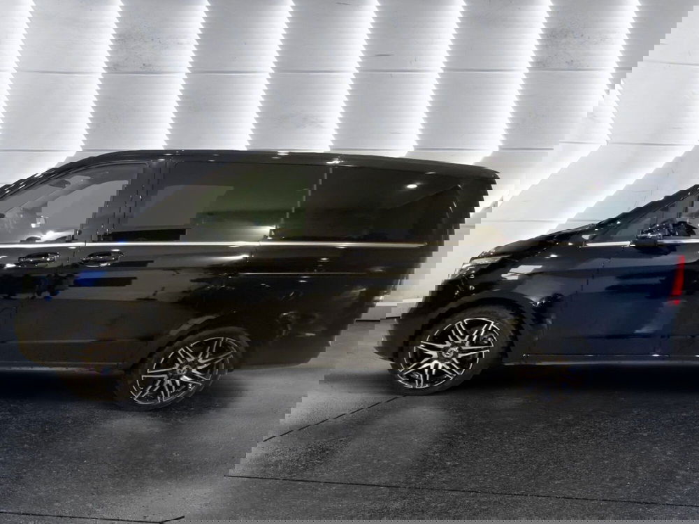 Mercedes-Benz Classe V usata a Napoli (5)