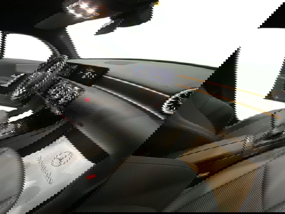 Mercedes-Benz Classe A usata a Napoli (12)