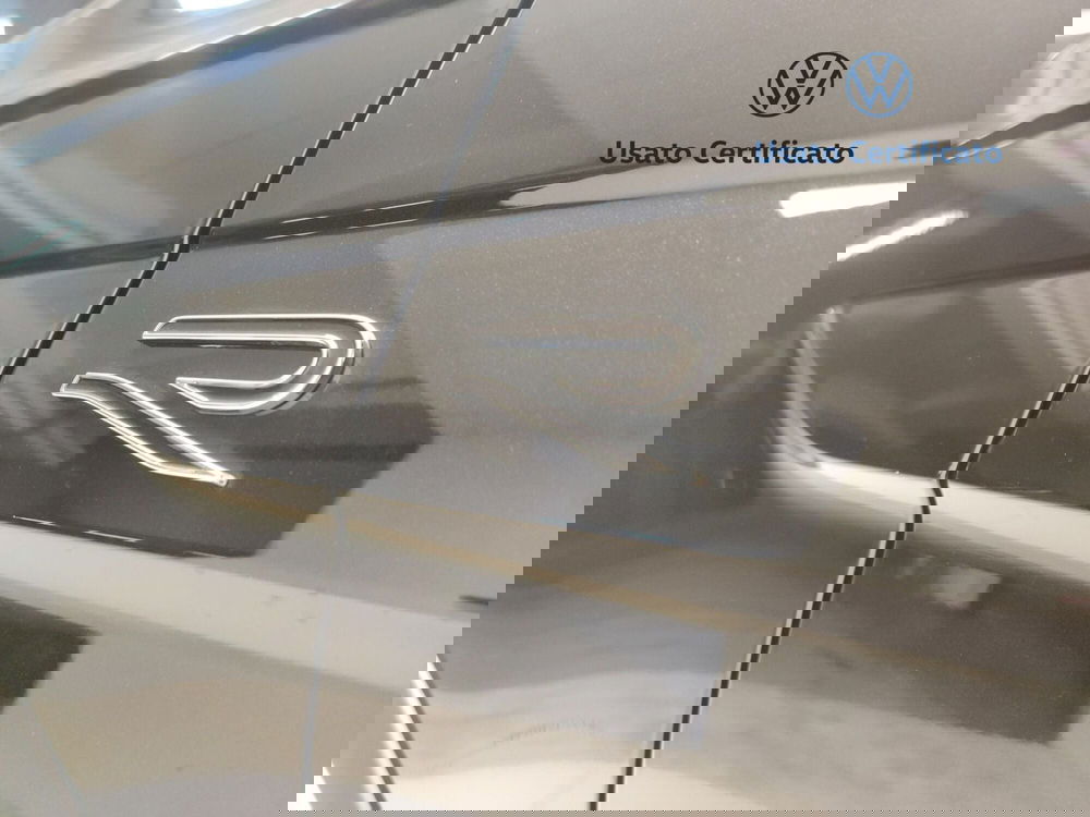 Volkswagen Taigo usata a Avellino (11)