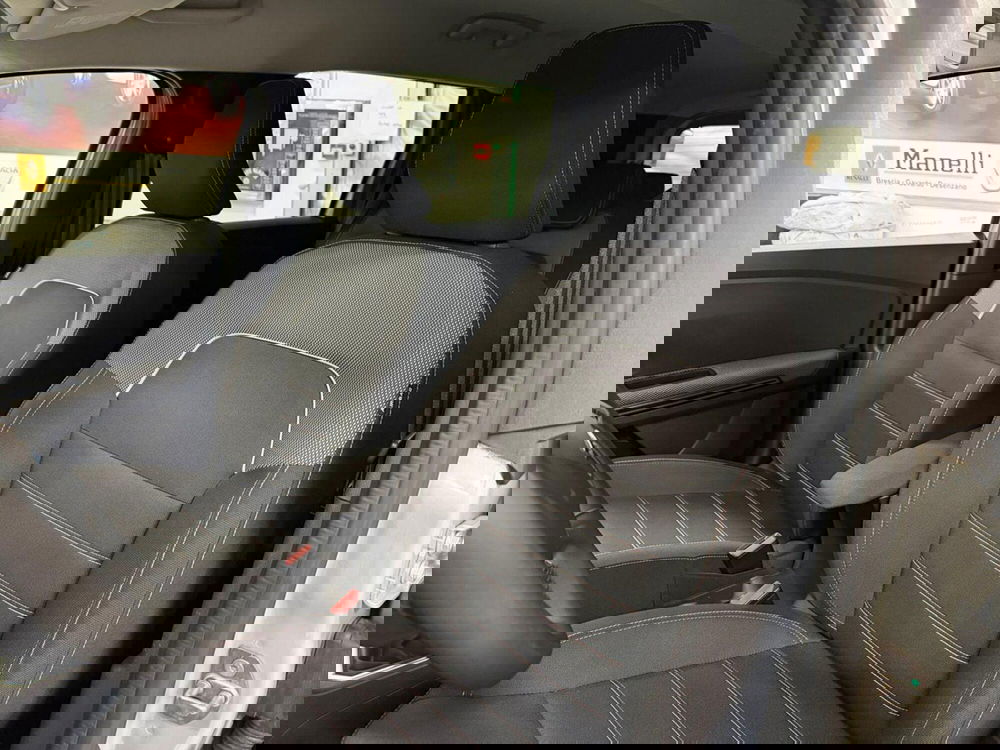 Dacia Jogger usata a Brescia (16)