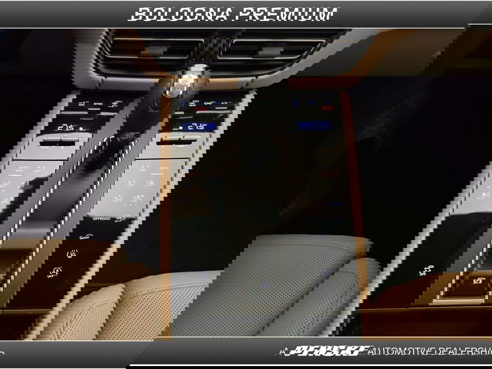 Porsche Macan usata a Bologna (15)