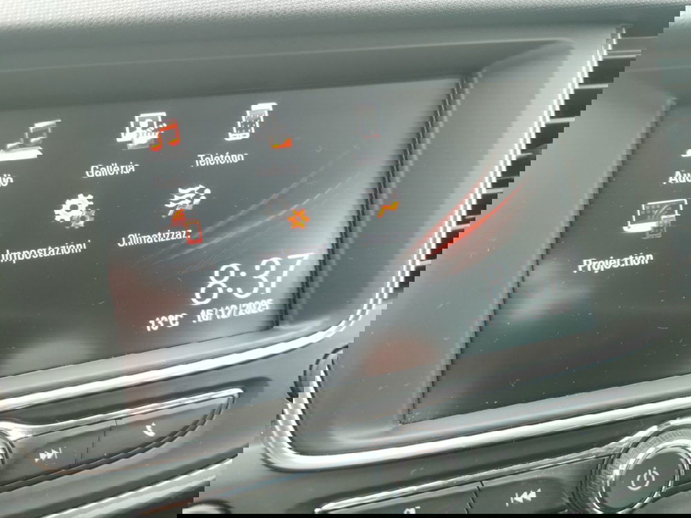 Opel Crossland usata a Taranto (13)