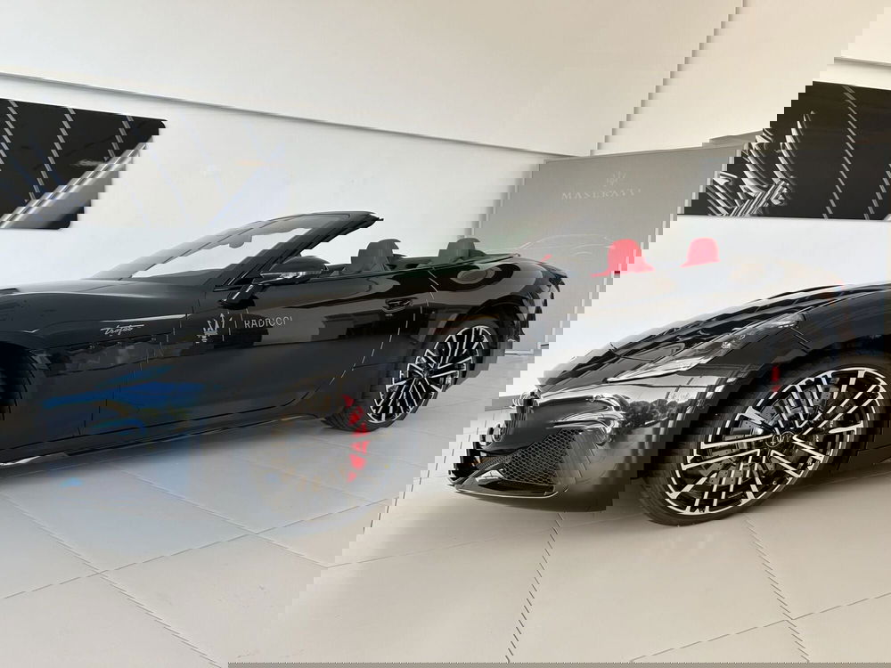 Maserati Grancabrio nuova a Bari