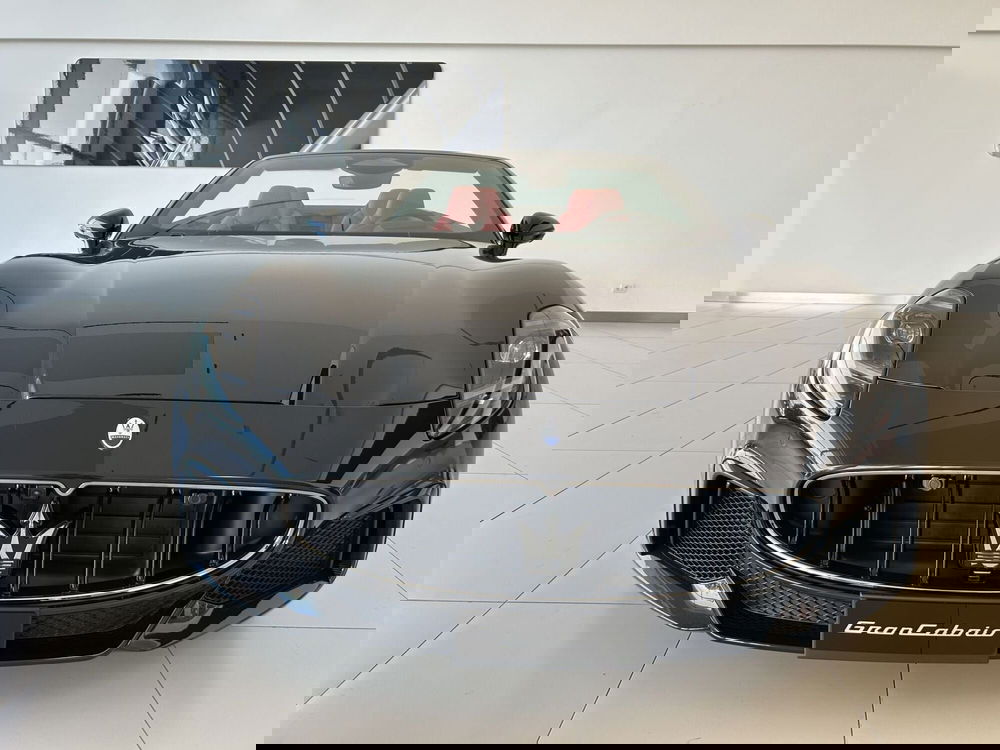 Maserati Grancabrio nuova a Bari (10)