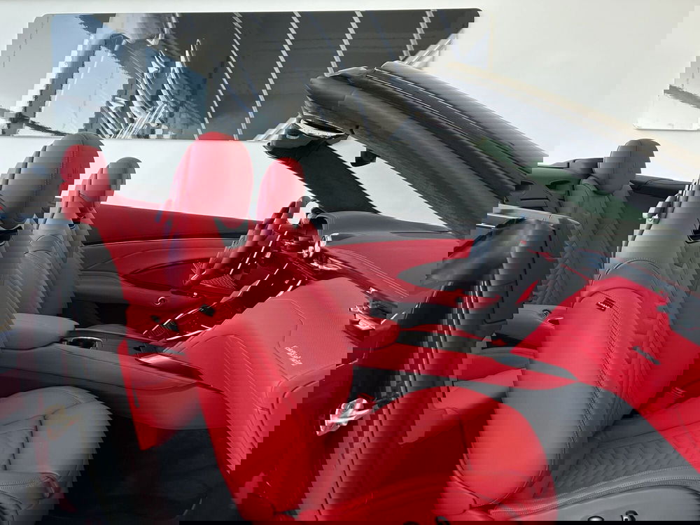 Maserati Grancabrio nuova a Bari (3)