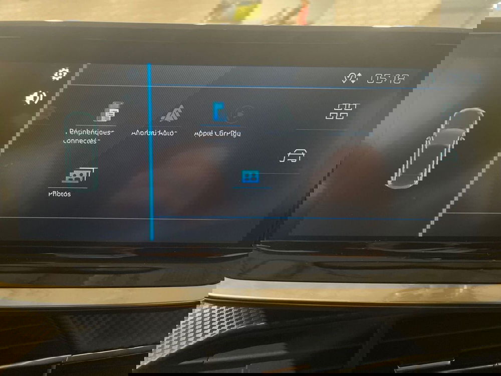 Peugeot 208 nuova a Salerno (19)