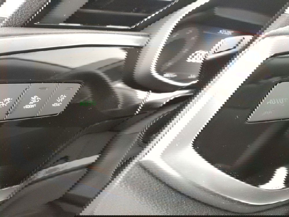 Audi Q3 Sportback usata a Napoli (14)