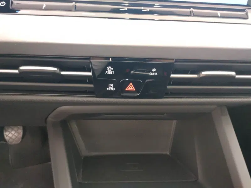 Volkswagen Golf Variant usata a Napoli (13)