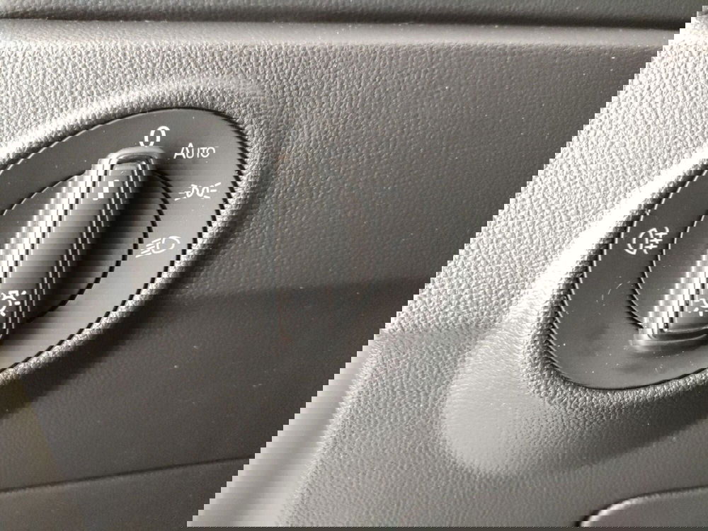 Volkswagen T-Roc usata a Napoli (11)