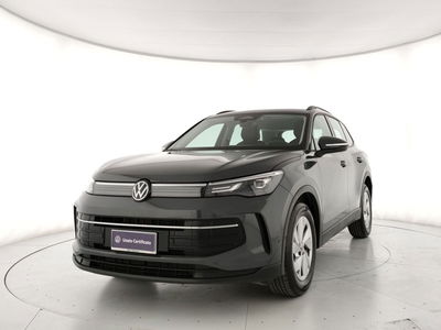 Volkswagen Tiguan 2.0 TDI 150 CV SCR DSG Life del 2024 usata a Torre Annunziata