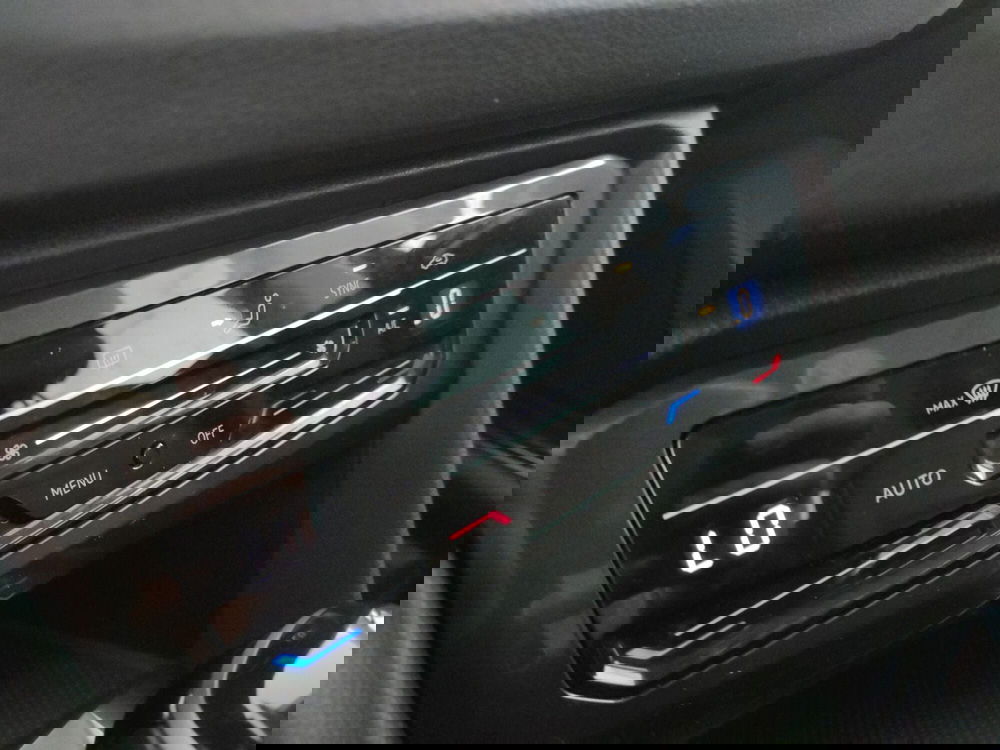 Volkswagen Tiguan usata a Napoli (20)