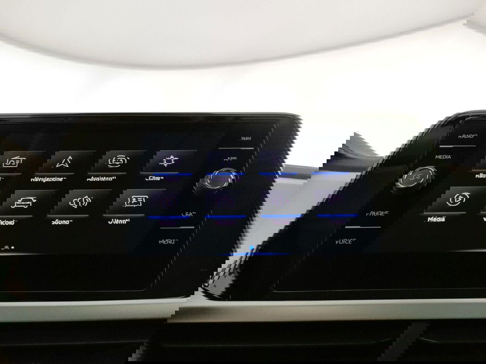 Volkswagen T-Roc usata a Napoli (14)