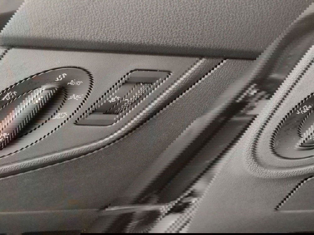 Volkswagen Taigo usata a Napoli (17)