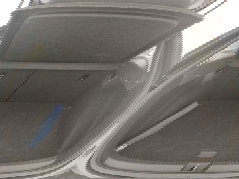 Volkswagen Taigo usata a Napoli (19)