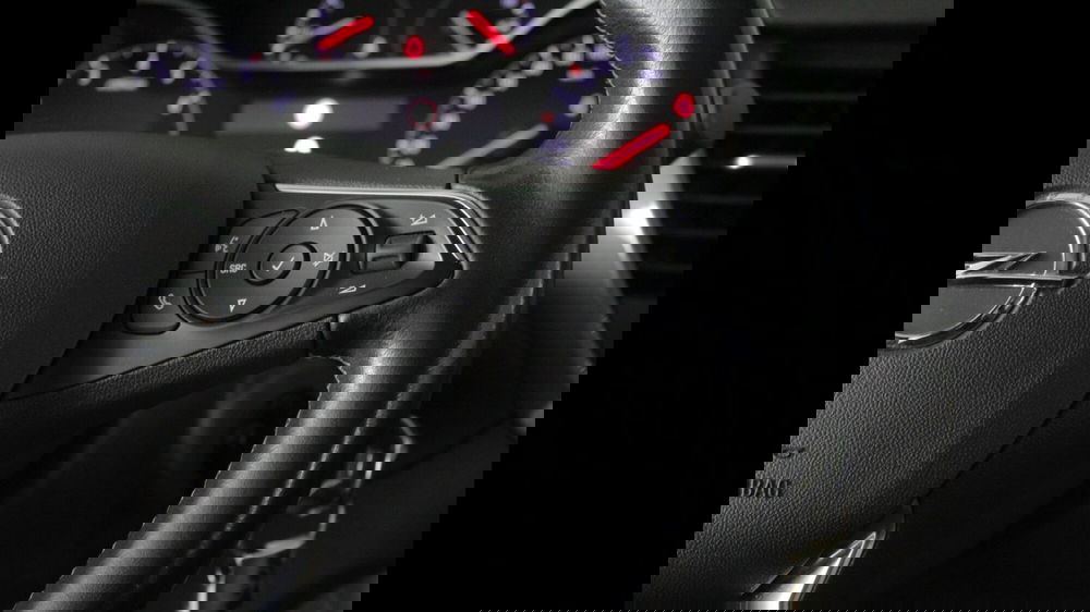 Opel Crossland usata a Palermo (18)