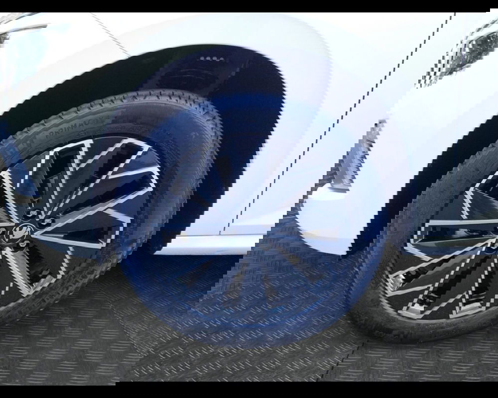 Skoda Kamiq nuova a Ravenna (9)