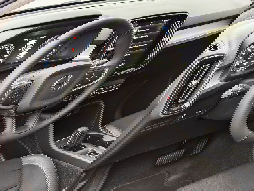 Volvo XC40 usata a Pescara (10)