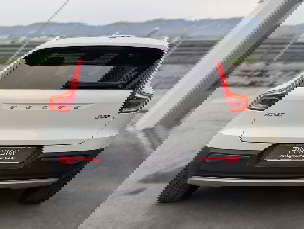 Volvo XC40 usata a Pescara (6)