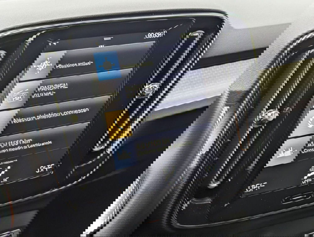 Volvo XC40 usata a Pescara (12)