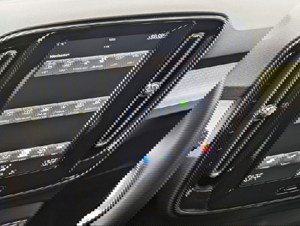 Volvo XC40 usata a Pescara (13)