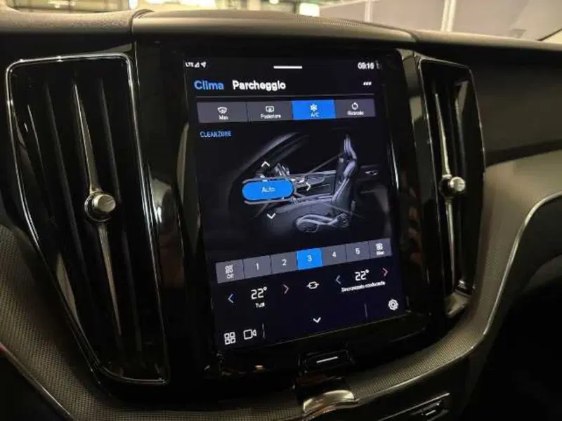 Volvo XC60 usata a Firenze (15)