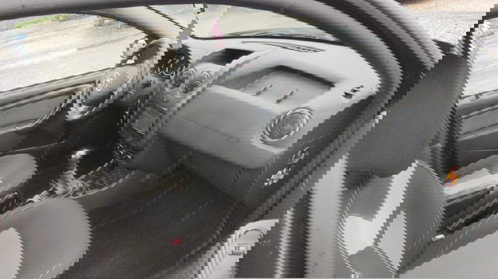 Dacia Duster usata a Firenze (11)