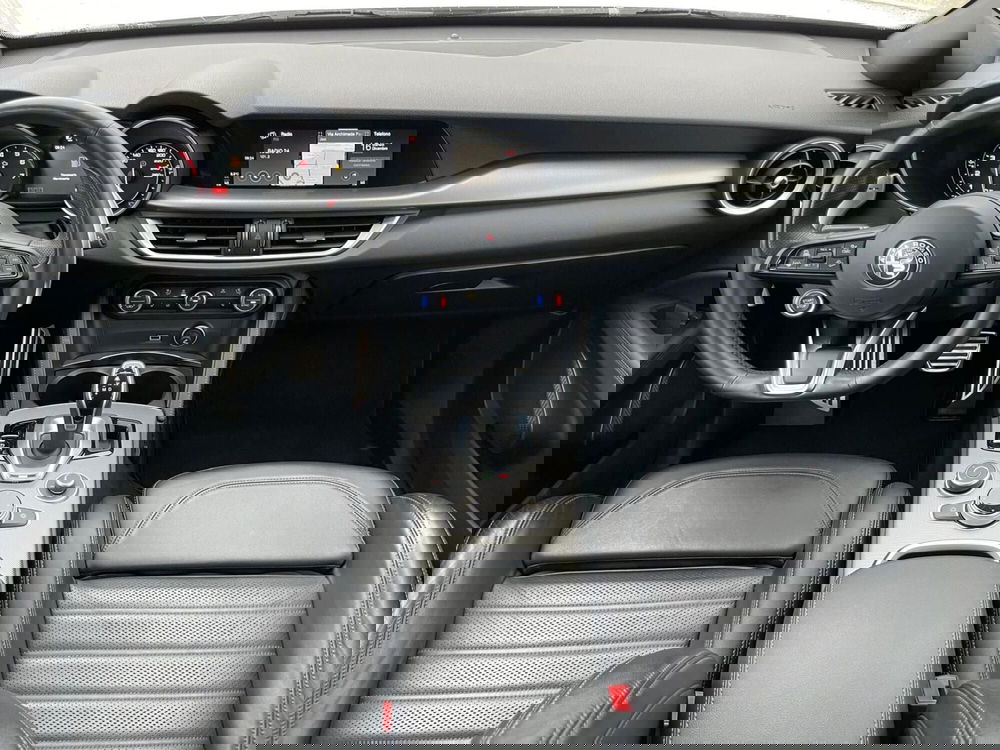 Alfa Romeo Stelvio usata a Ancona (10)
