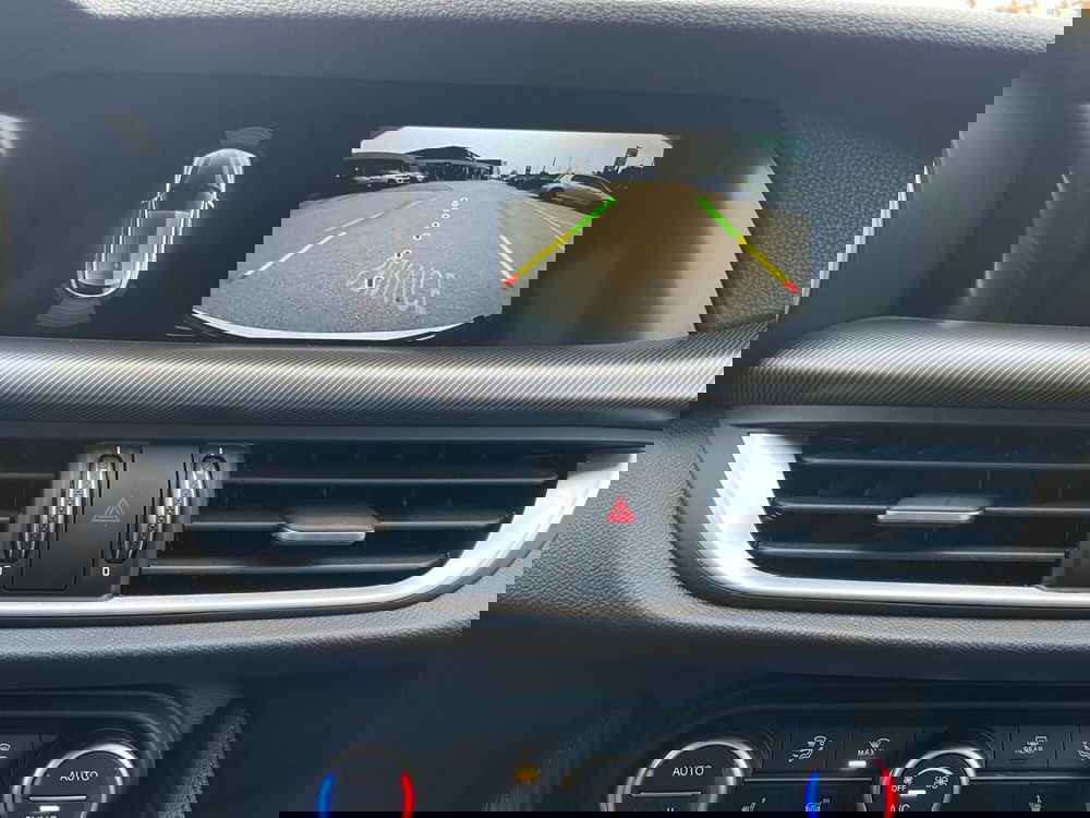 Alfa Romeo Stelvio usata a Ancona (14)