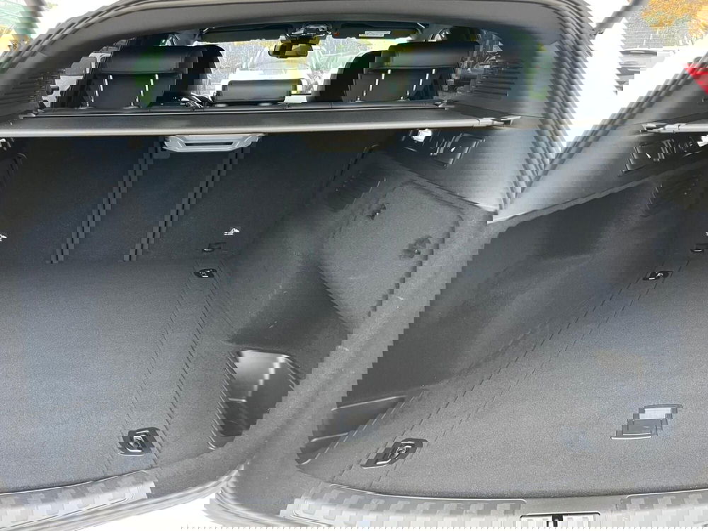 Alfa Romeo Stelvio usata a Ancona (19)