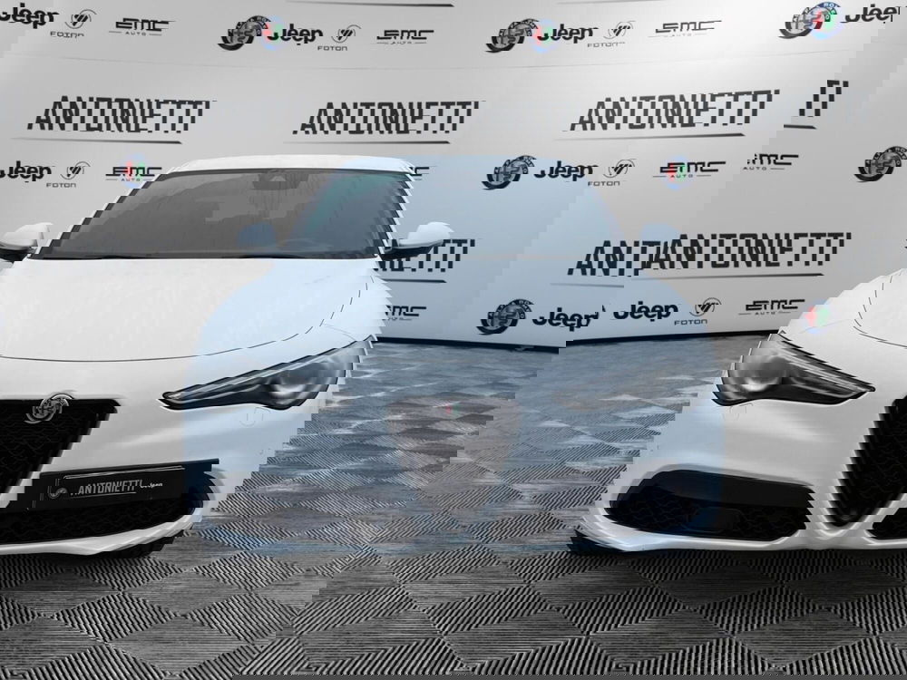 Alfa Romeo Stelvio usata a Ancona (2)