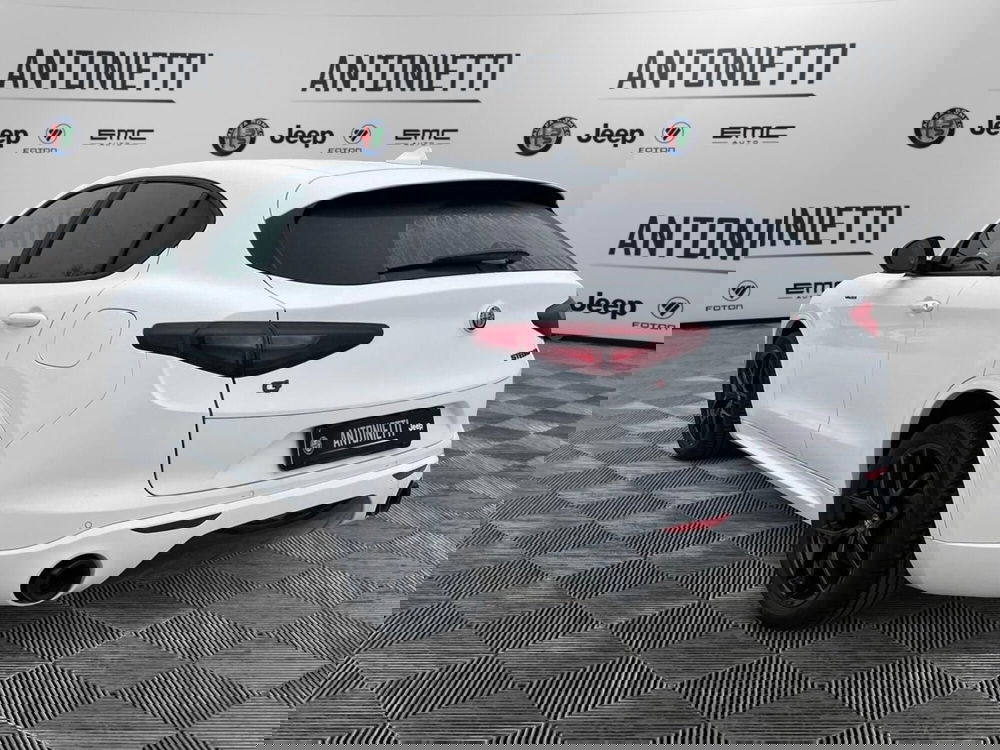 Alfa Romeo Stelvio usata a Ancona (7)