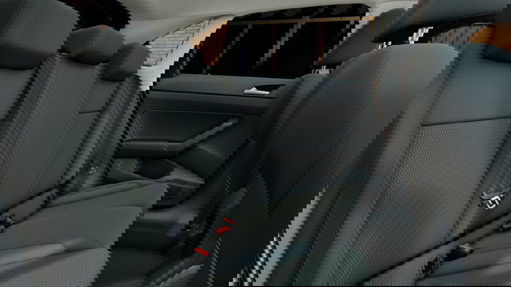 Volkswagen Taigo nuova a Catanzaro (12)