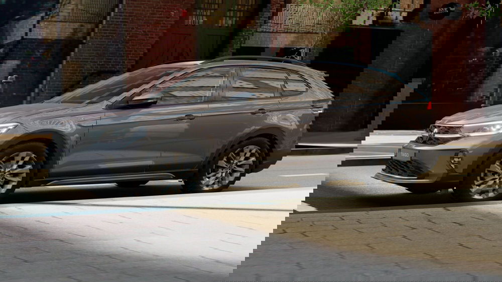 Volkswagen Taigo nuova a Catanzaro (3)