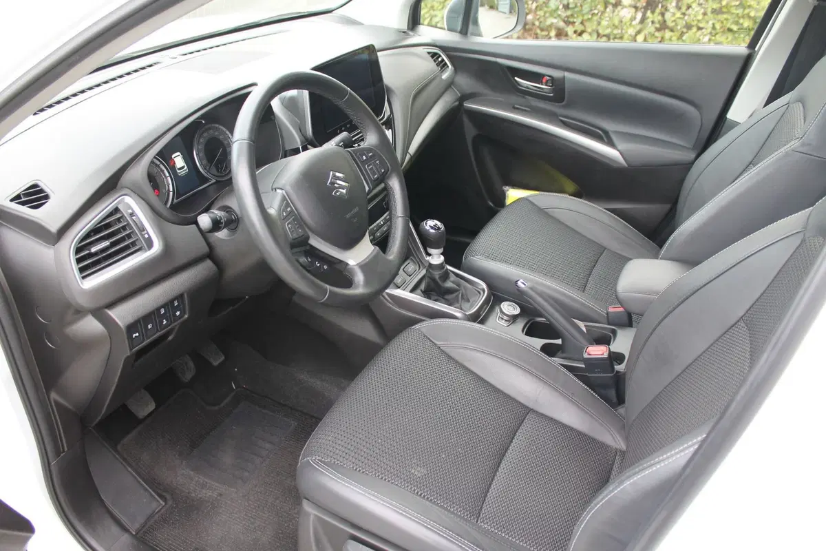 Suzuki S-Cross usata a Cuneo (8)