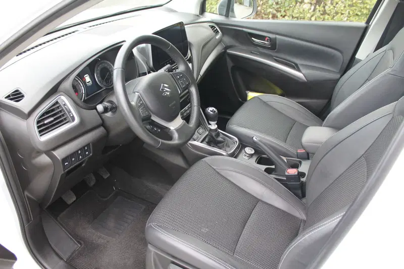 Suzuki S-Cross usata a Cuneo (8)