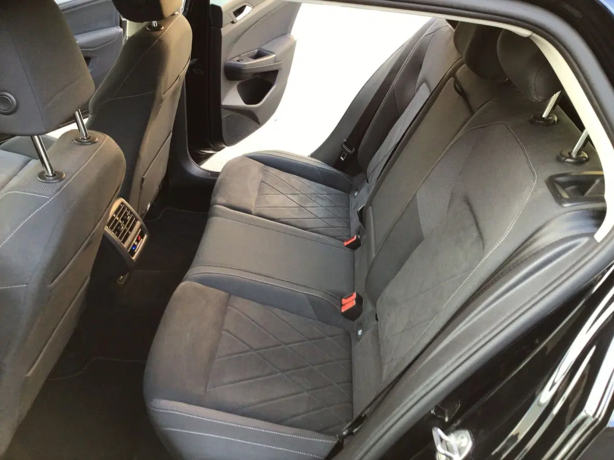 Volkswagen Golf usata a Genova (10)