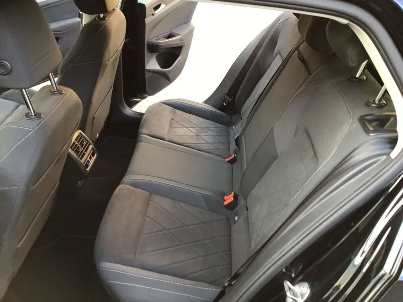 Volkswagen Golf usata a Genova (10)