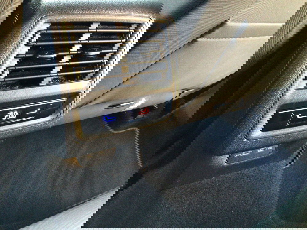 Volkswagen Golf usata a Genova (11)