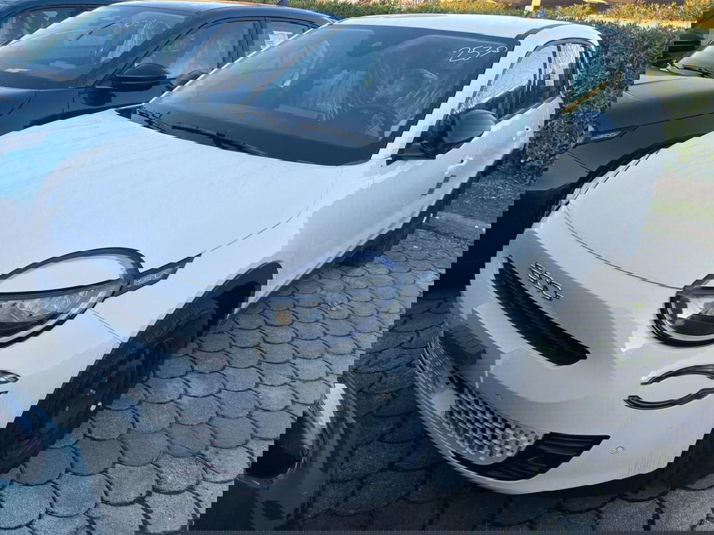 Fiat 600 nuova a Lucca