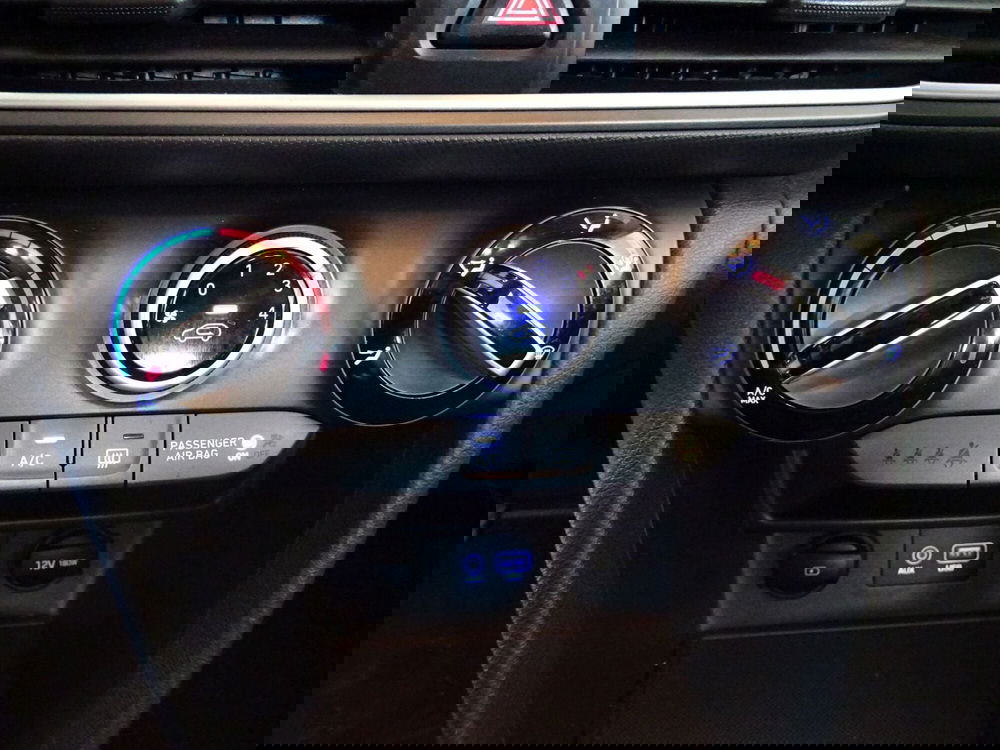 Hyundai Kona usata a Lucca (13)