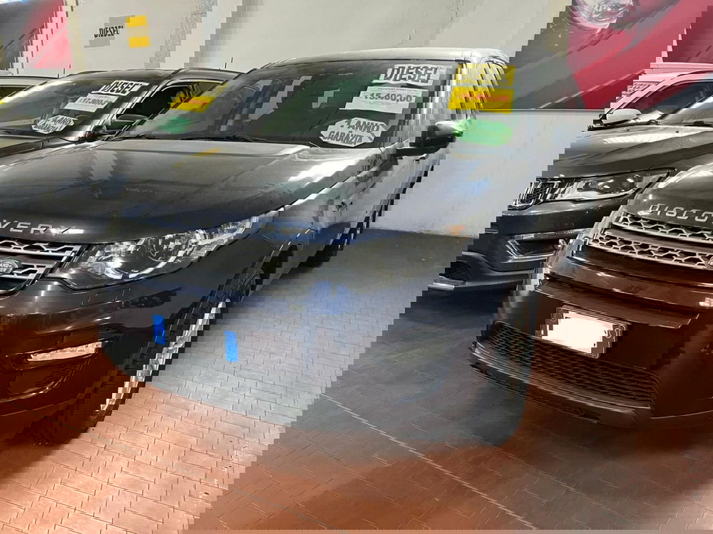 Land Rover Discovery Sport usata a Lucca