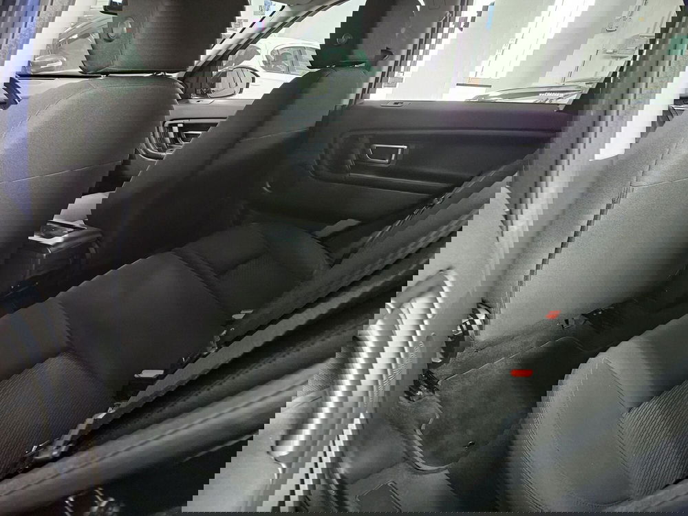 Land Rover Discovery Sport usata a Lucca (13)