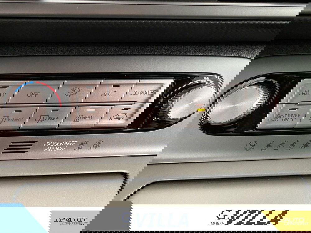 Hyundai Kona nuova a Monza e Brianza (18)