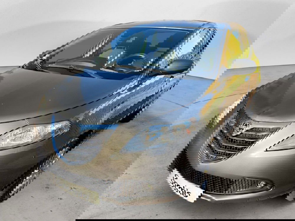 Lancia Ypsilon usata a Brescia