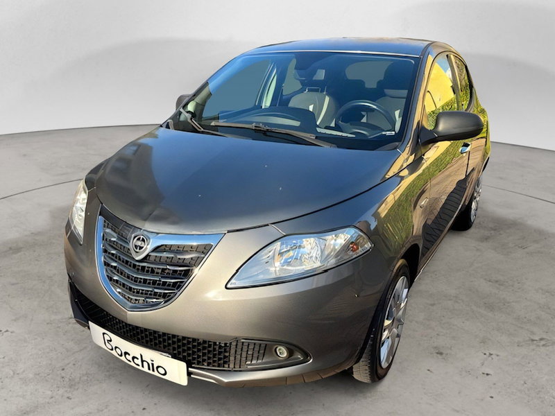 Lancia Ypsilon usata a Brescia