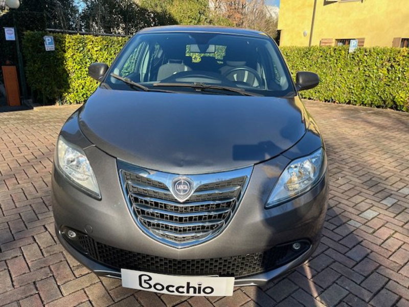 Lancia Ypsilon usata a Brescia (2)