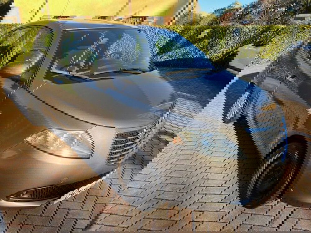 Lancia Ypsilon usata a Brescia (3)