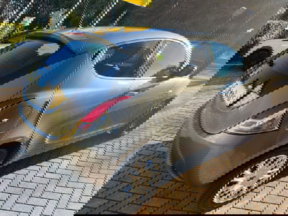 Lancia Ypsilon usata a Brescia (5)